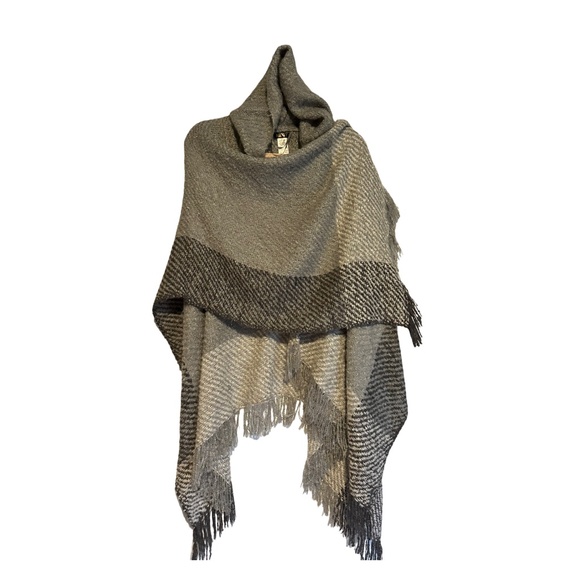 Mixit Sweaters - MIXIT Grey Shimmer Boucle Shrug/Wrap/Shawl/Poncho with Hood